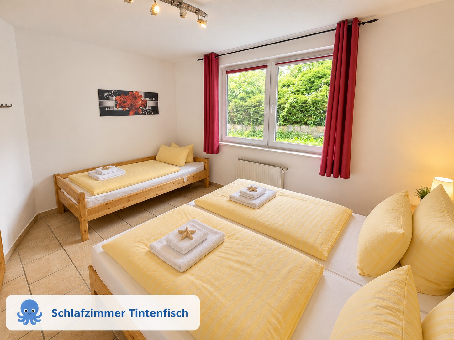Schlafzimmer 2 · Ferienwohnung Tintenfisch